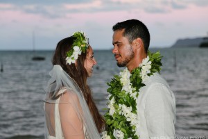 Kaneohe Beach Wedding Oahu Hawaii photos by Pasha www.BestHawaii.photos 123120160034